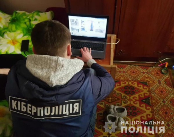 Сотрудники полиции изъяли технику