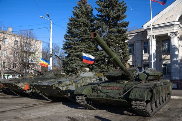 Танки сепаратистов в Перевальске