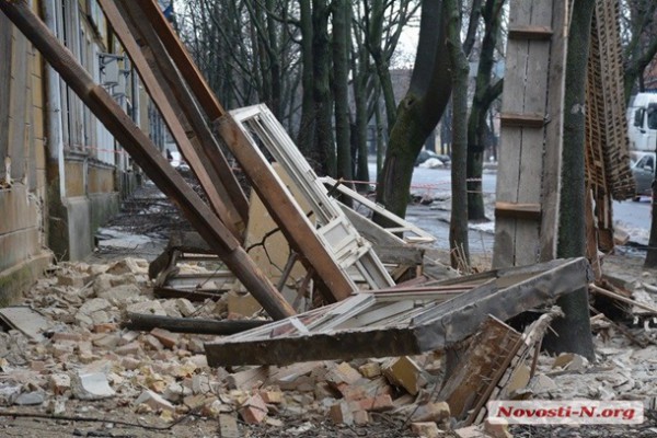 В центре Николаева обрушилось здание