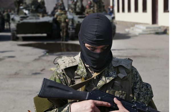 Вооруженные люди в области занимаются бандитизмом и мародерством
