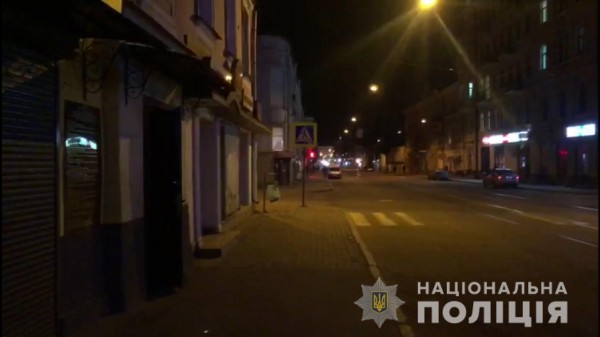 Салон находился в помещении жилого дома