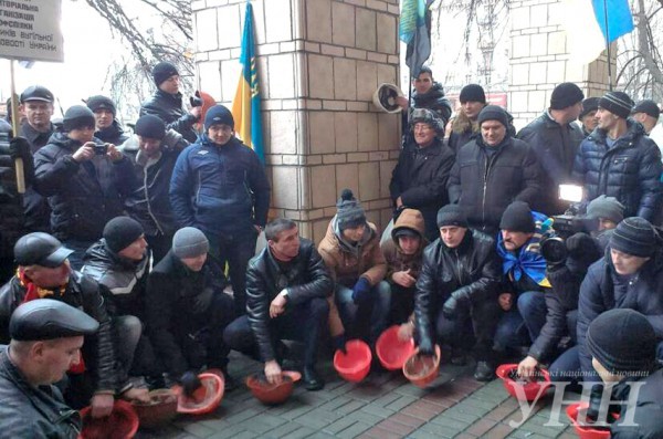Шахтеры блокируют Верховную Раду в Киеве