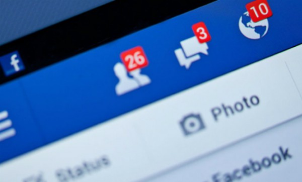 Facebook будет фильтровать новости