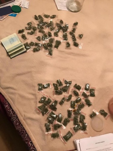 У задержанных изъяли деньги