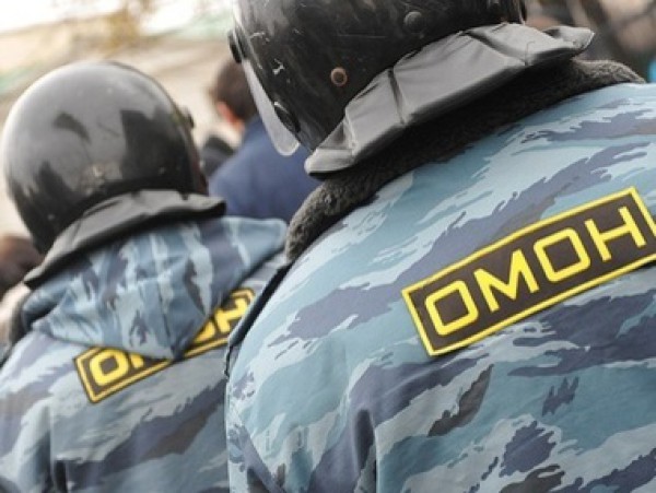 В Крыму ОМОН взял под охрану садики
