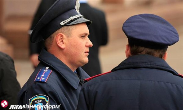 Часть правоохранителей сократят