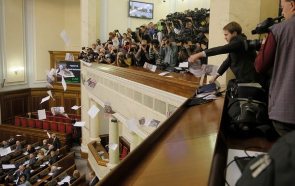 Принят законопроет о СМИ в Раде