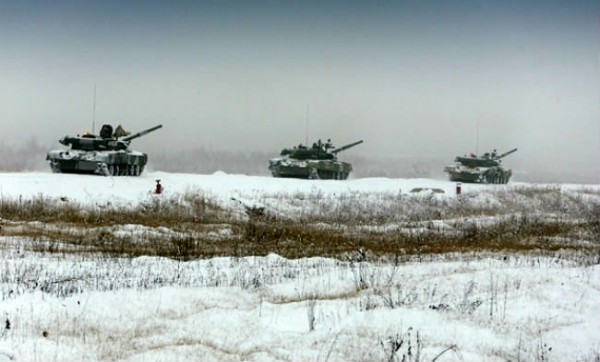 Россияне начали учения под Торезом