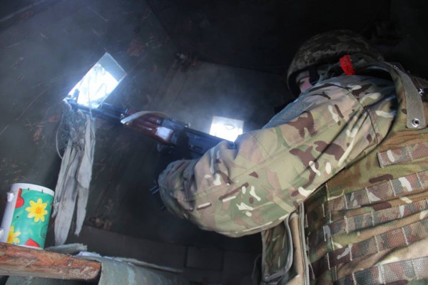 Позиции военных обстреливали