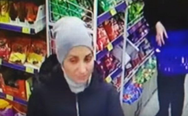 Преступники обчищают карманы и сумки покупателей