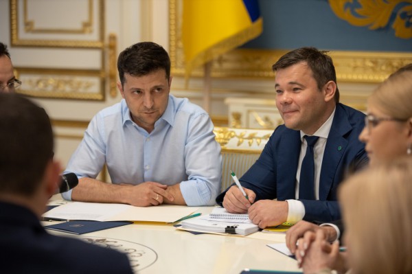 За свою карьеру Богдан успел поработать на все без исключения отечественные финансово-промышленные группы