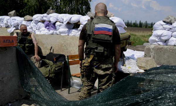 На Донбассе расположились девять тысяч российских военных