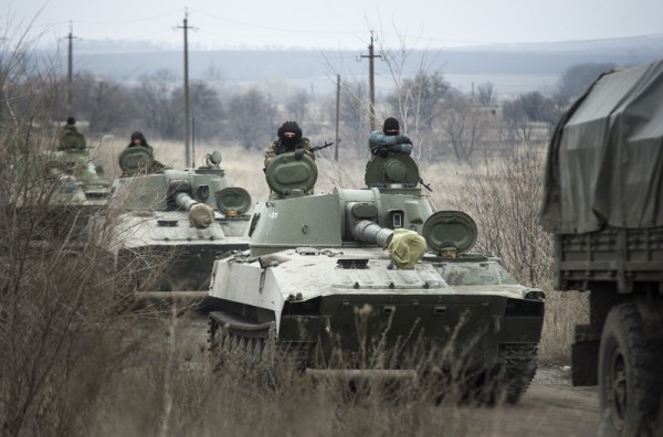 Боевики стягивают технику