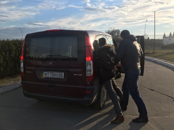 Задержание провели в пункте пропуска Краковец