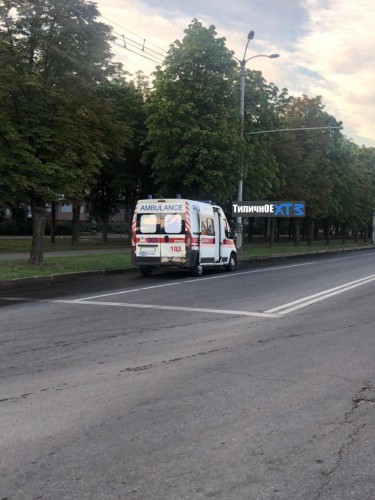 Медики оказали помощь потерпевшему
