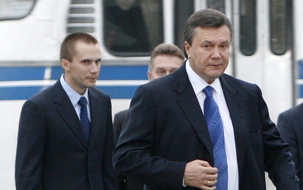 Дело Януковича и его сына рассмотрят в суде
