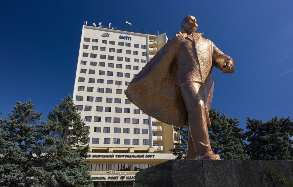 Ленина в Ильичевске Одесской области, как и сам город, также ждет декоммунизация