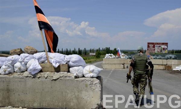 Георгиевская лента ассоциируется с боевиками РФ
