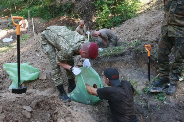 На Аскольдовой могиле нашли останки 600 немецких солдат