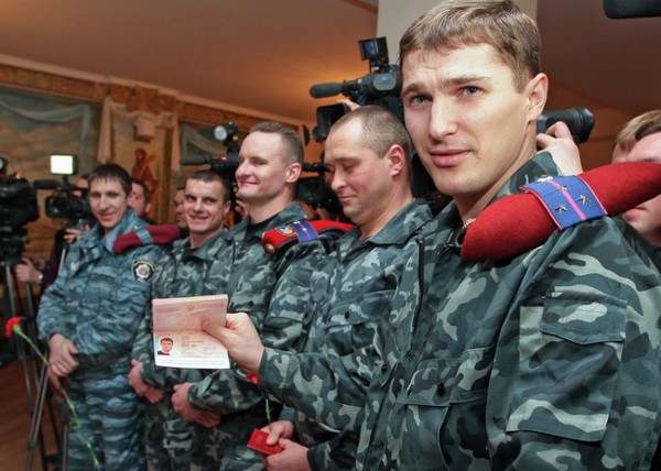 Россия еще в 2013 году выдавала паспорта с