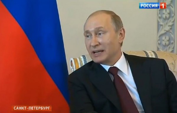 Путин говорит, что без сплетен было бы скучно