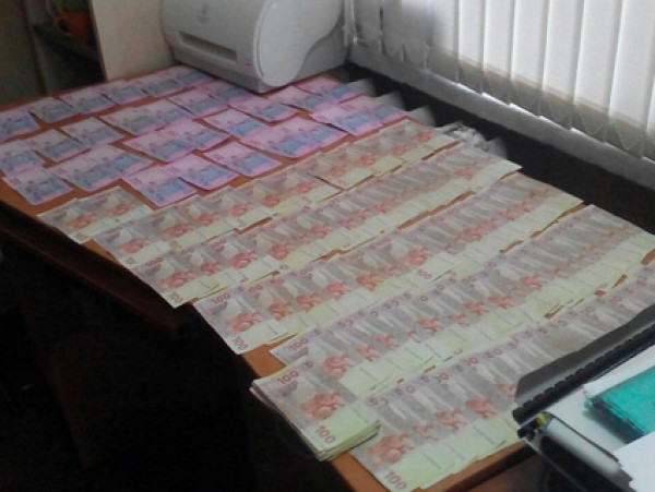 Пятерых подозреваемых задержали на горячем