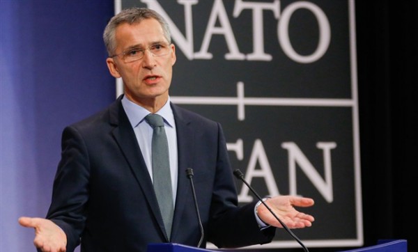 Столтенберг уверен, что наемники РФ все еще на Донбассе