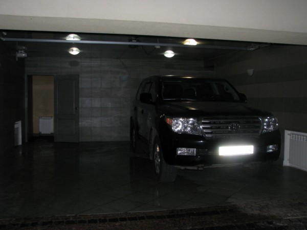 Toyota LandCruiser в гараже Симоненко