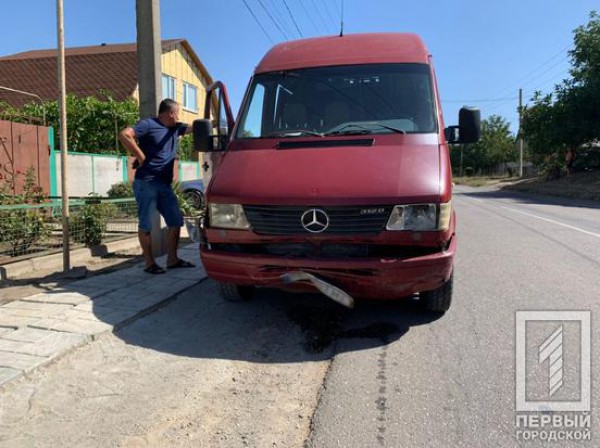 Пострадало 3 пассажира маршрутки