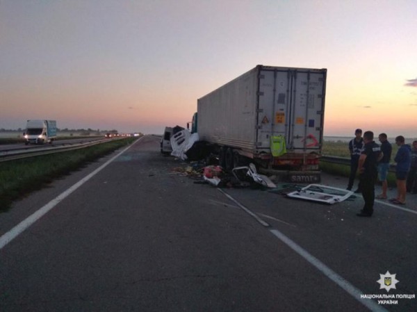 5 человек погибло, 12 пострадало