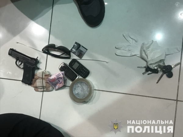 Изъятые у потенциального преступника вещи указывают на его намерения