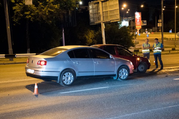 Два авто получили серьезные повреждения