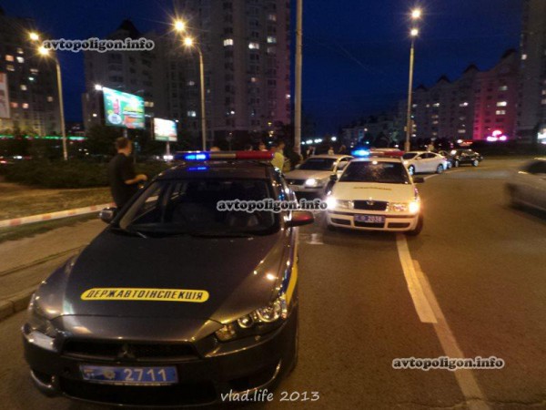 Угнанный BMW нашли примерно через 3 часа после нападения