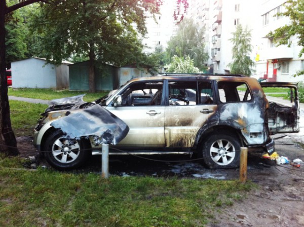 Автомобиль ударовца полностью сгорел