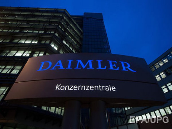 Daimler сокращает работников на двух заводах