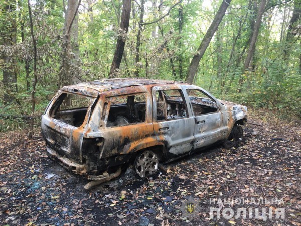 Преступники сожгли Jeep Grand Cherokee, чтобы уничтожить улики