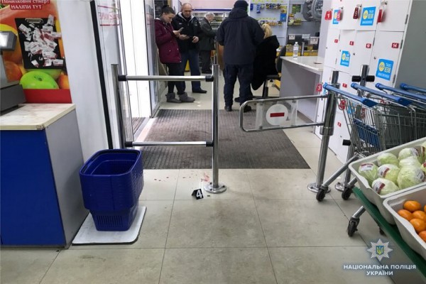Охранник магазина вмешался в конфликт