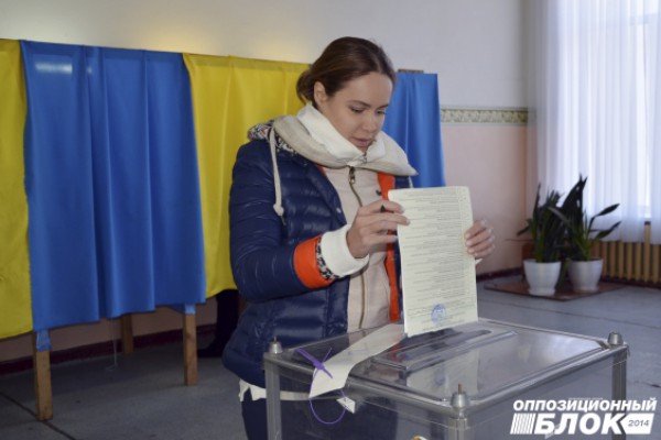 Наталья Королевская проголосовала в Славянске