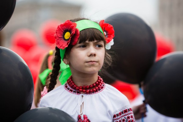 Мак памяти заменит салют на 9 мая