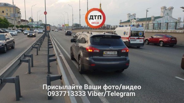 Пешеход кинулся под Subaru и остался без головы