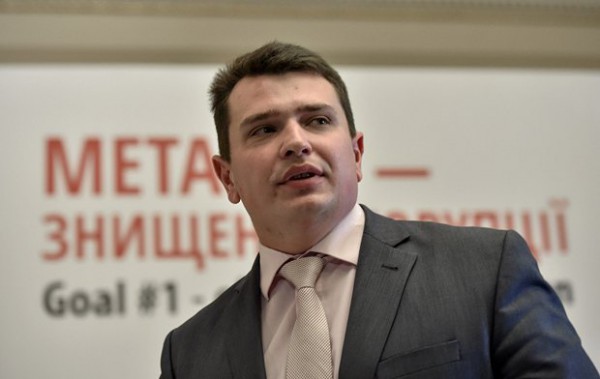 Сытник не нашел нарушений в квартирном деле