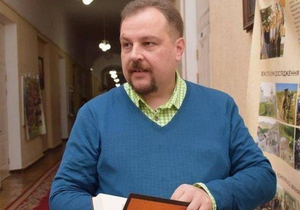 Иван Гоменюк в своей книге проанализировал предвоенные конфликты между Чехословакией, Германией, Польшей, Венгрией и Литвой, а также события с участием Словакии и Карпатской Украины после развала Чехословацкой Республики