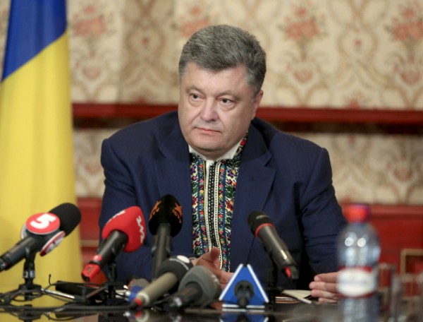 Порошенко отложил визит в Польшу