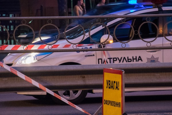 Полицейские ехали в крайней левой полосе
