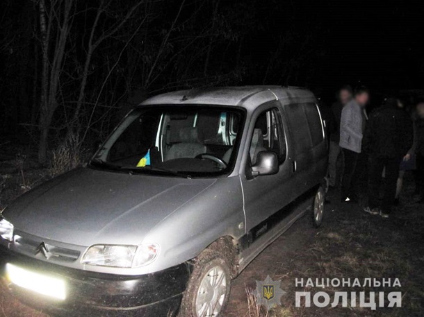 В автомобиле злоумышленника полицейские нашли маску и балаклаву