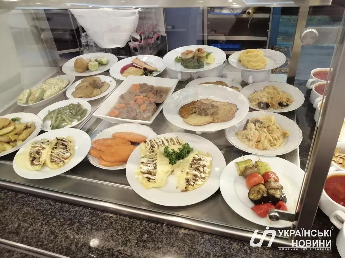 В составе меню все же оставили мясо