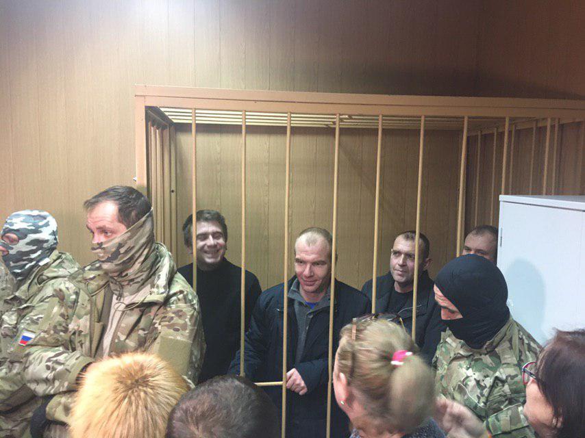 Суд над украинскими моряками смогли завершить только сегодня