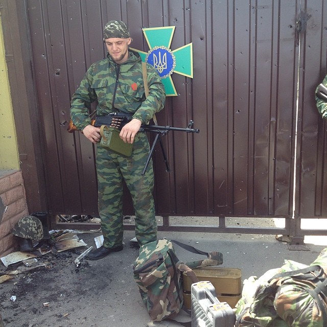 Террористы взяли под контроль погранзаставу в Луганске