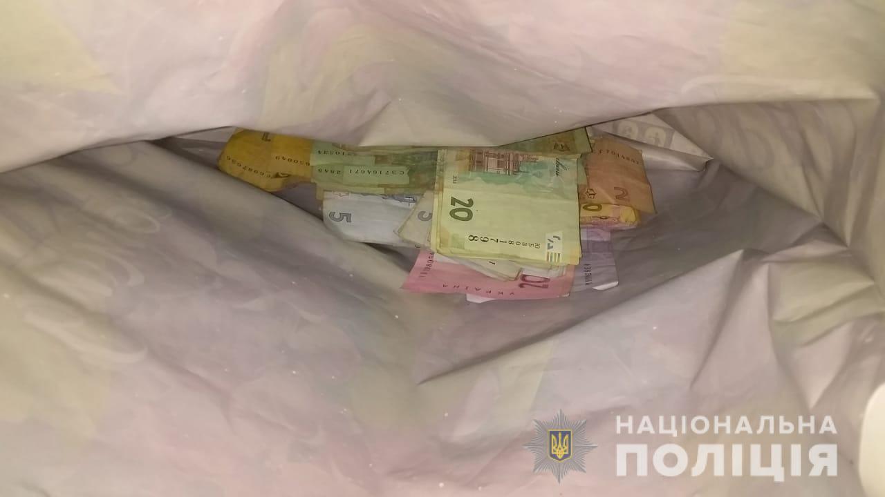 Сумму украденного не называют