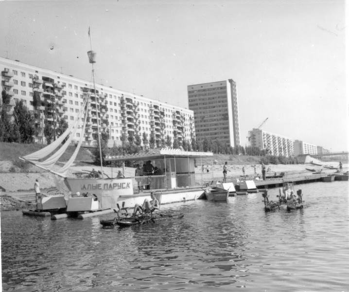 1969. Станция Алые паруса на Русановке